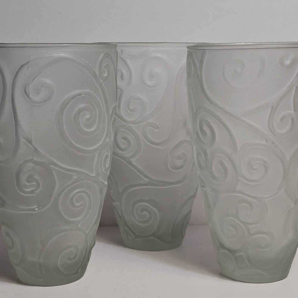 3 x 5.5" Art Deco Frosted Glass Vase